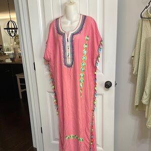 Authentic ethnic Kaftan Caftan Embroidered Nwots Size Medium